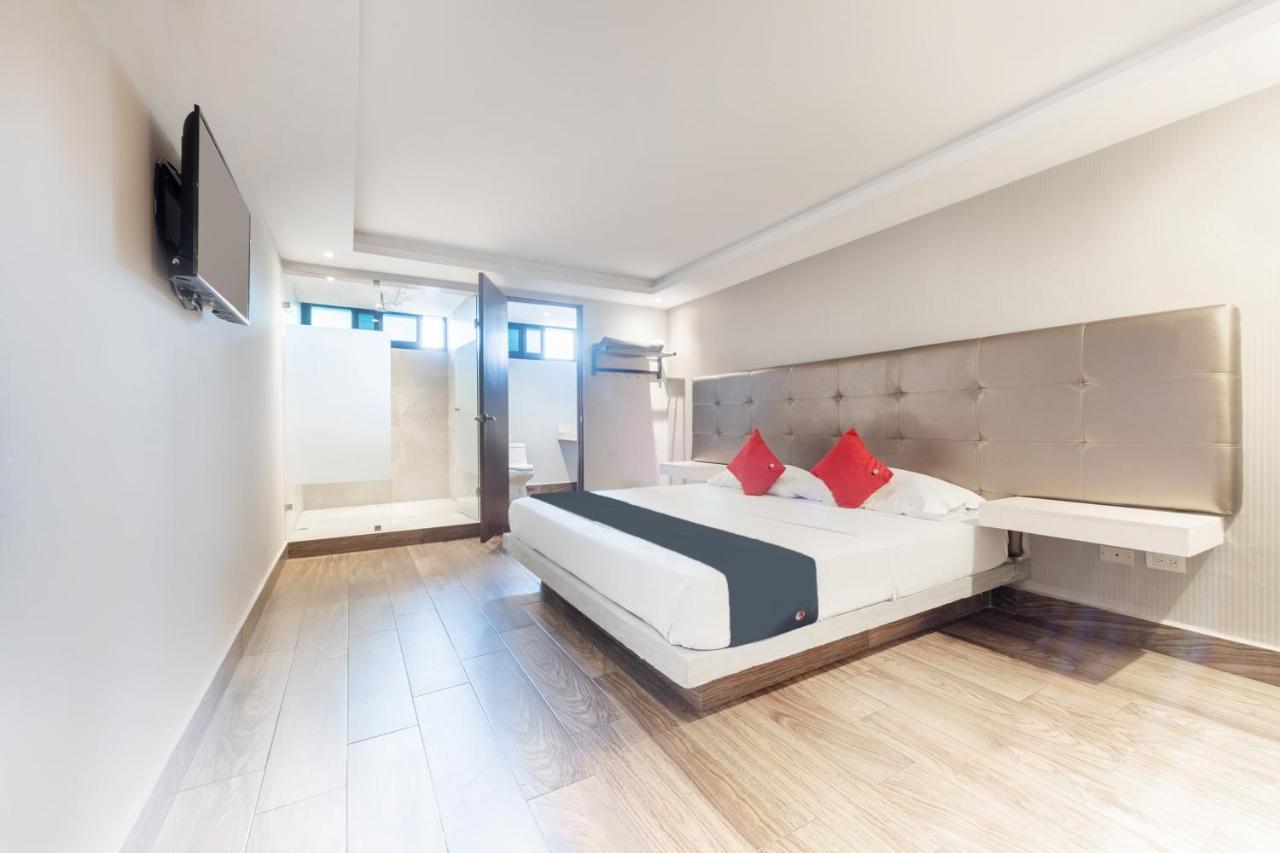 Hotel 202 Monterrey Kültér fotó