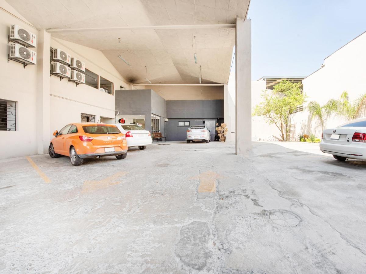 Hotel 202 Monterrey Kültér fotó